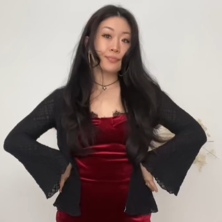 Anna in red dress square